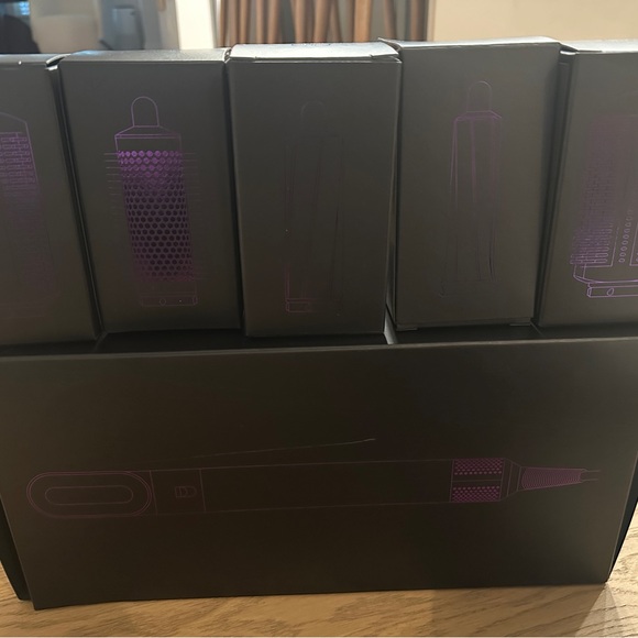 Original Purple Dyson Airwrap - Picture 3 of 6